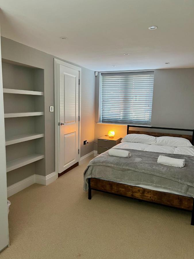 A Luxury 2 Bedroom Apartment Barnet Exterior photo